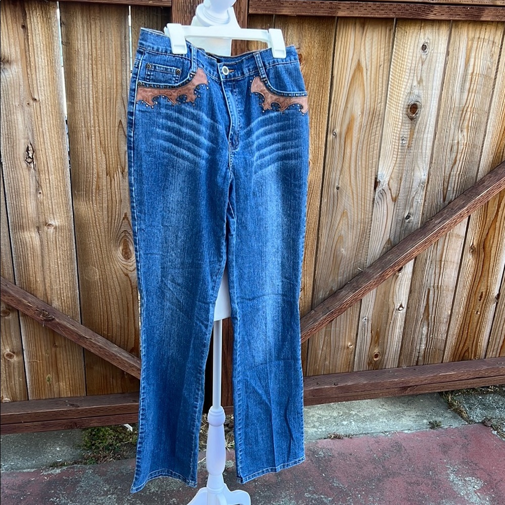Isabel - Stylish Blue Jeans with Brown Accents